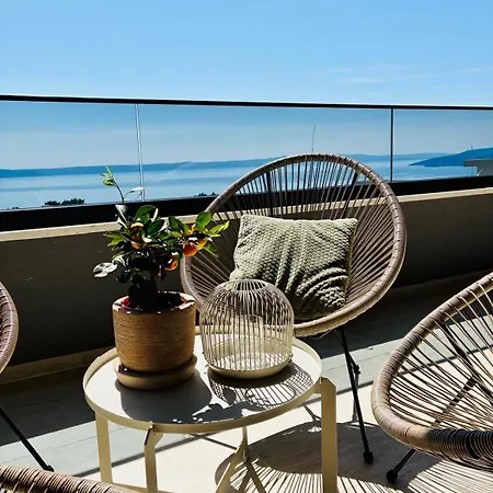 Penthouse Jacuzzi Seaview Makarska