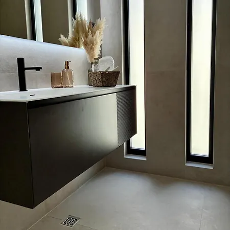 Penthouse Jacuzzi Seaview Apartment