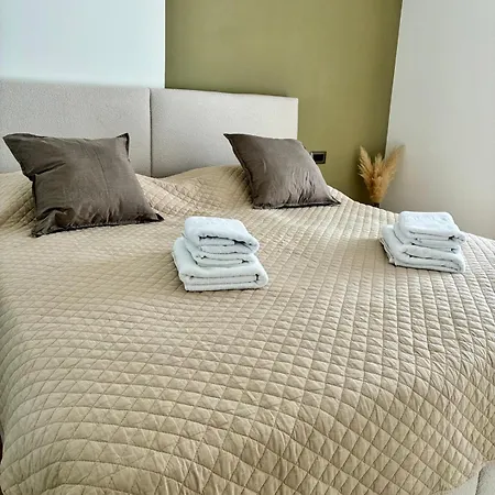 Penthouse Jacuzzi Seaview * Makarska